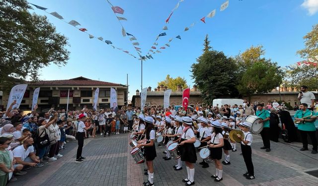 Bursa’da 700 yıllık fetih ruhu marşlarla yaşatılıyor