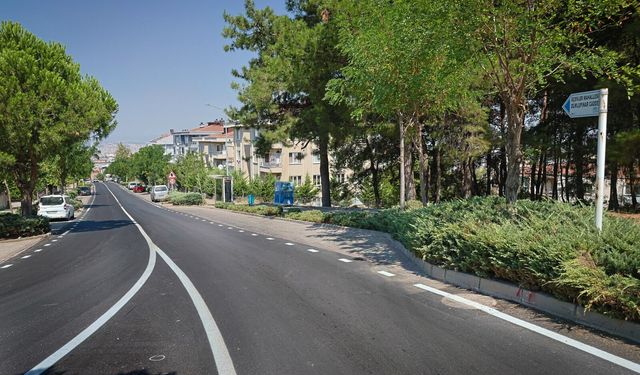 Büyükşehir Nilüfer’de Dumlupınar Caddesi’ni yeniledi