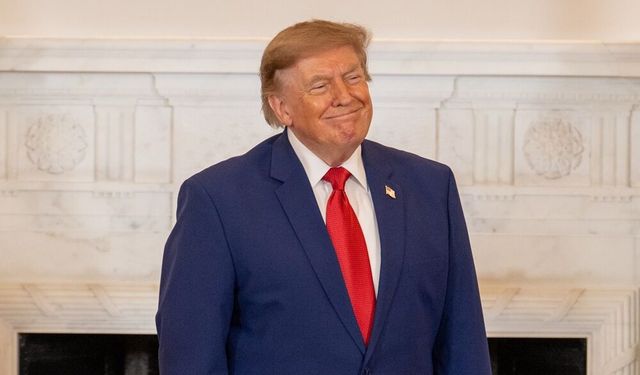 Trump: "İran ile temasları fazla büyütmeden yürütüyoruz"