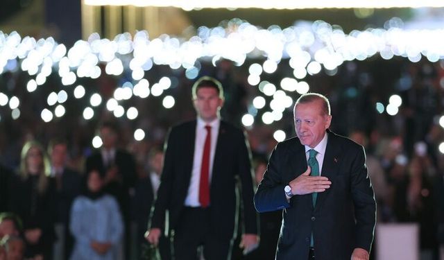 Cumhurbaşkanı Erdoğan: "Allah ömür ve sağlık verirse daha nice yıllar Türkiye'ye hizmet mücadelesi içinde olacağım"