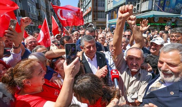 Özgür Özel, Cumhurbaşkanı Erdoğan'a yanıt verdi: "Siyaset transferlerle kazanılmaz"