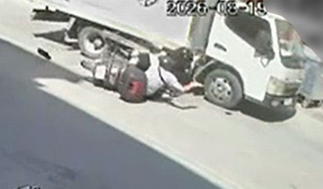 Bursa'da kamyonetle motosiklet çarpıştı