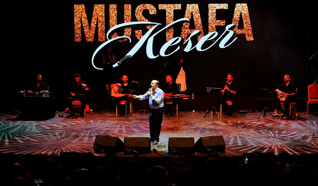 Mustafa Keser'den müzik ve kahkaha dolu gece