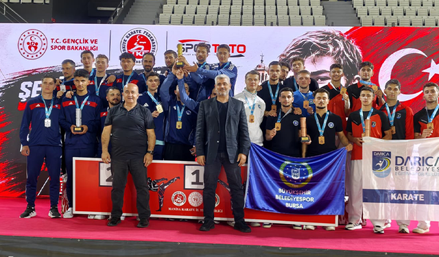 Büyükşehir sporcuları madalyaları topluyor