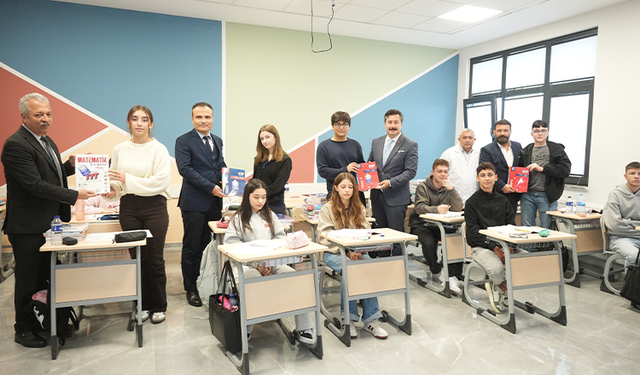 Yenişehir’de üniversite adaylarına 3 bin kitap desteği