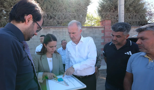 İnegöl Belediyesi’nden Yeni Mahalle’ye yeni semt sahası