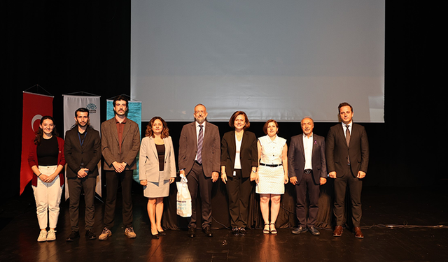 Alzheimer’ın teşhis, tedavi ve bakım süreci Nilüfer’de konuşuldu