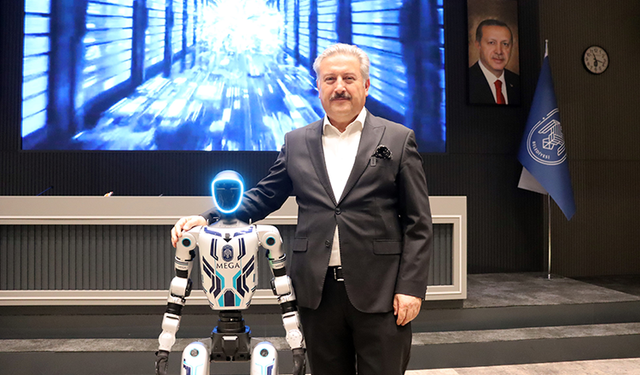 İnsansı robot belediyede işe girdi