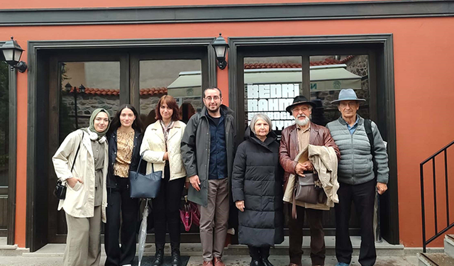 "Bedri Rahmi Eyüboğlu Yaşıyor" sergisi söyleşiyle tamamlandı