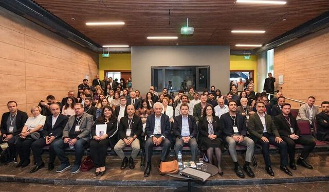 Bursa’nın mimari mirası 700. yılında masaya yatırıldı