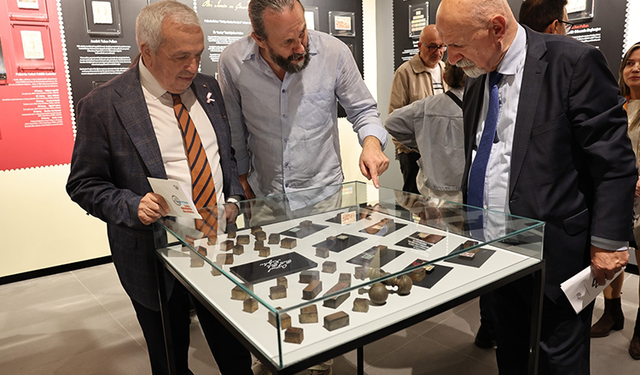 Cumhuriyet'in görsel hafızası pullarla Nilüfer'de canlandı