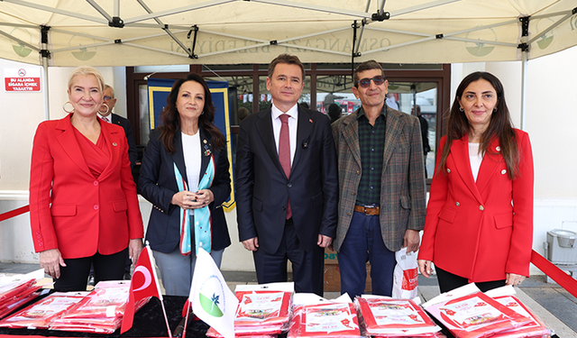 Osmangazi’de eskiyen bayraklar yenileriyle değiştirildi