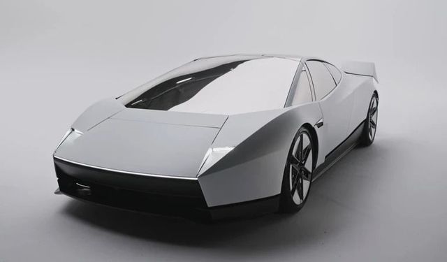 Tesla yeni nesil otomobili Roadster'ı tanıttı: Rampada tırmandıktan sonra havada süzülerek zemine indi