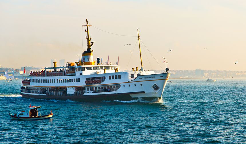 Lodos nedeniyle İstanbul vapur seferleri iptal oldu