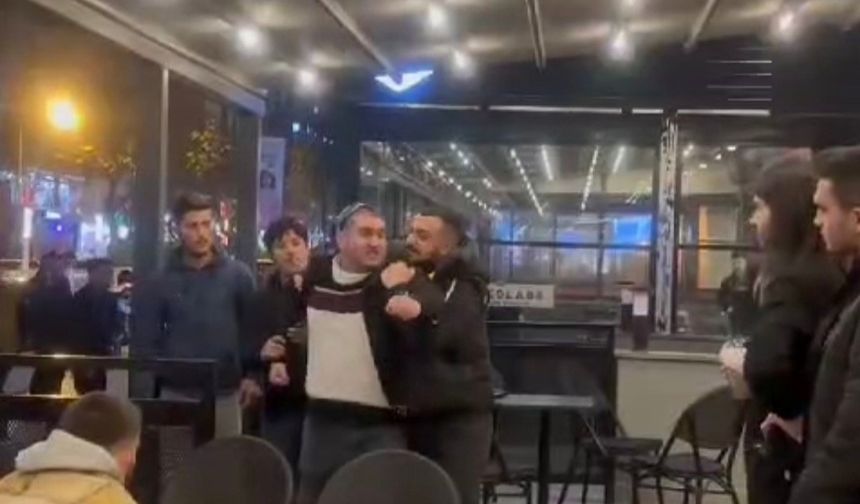 Niğde’de Starbucks protestosunda tartışma! 1 şahıs gözaltına alındı