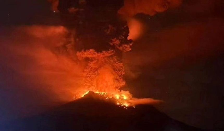 Endonezya’da Ruang Yanardağı nedeniyle 12 bin kişi için tahliye kararı verildi
