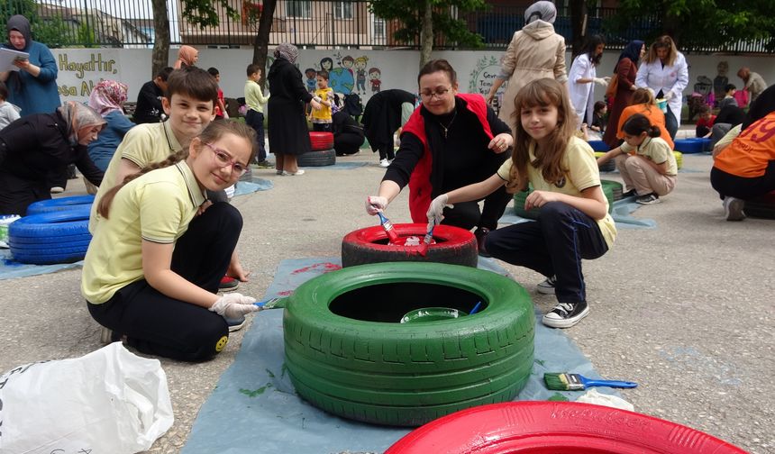 Bursa’da renkli etkinlik, öğrenciler velileri ile birlikte doyasıya eğlendi