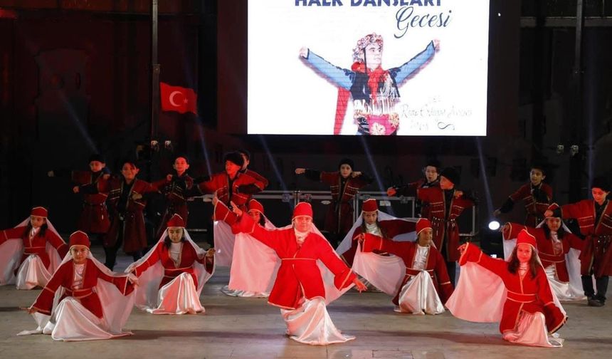 İnegöl Belediyesi Halk Dansları Topluluğu 14. yılını muhteşem bir geceyle kutluyor