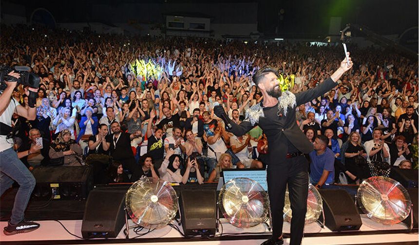 Mehmet Çevik'ten ücretsiz konser