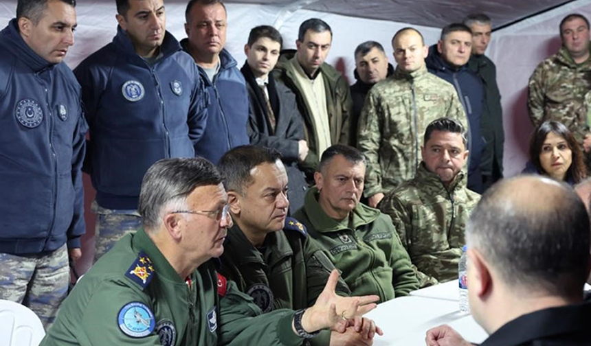 MSB: "Kaza kırım ve arama kurtarma ekibi, olay yerinde çalışmalarına devam ediyor"