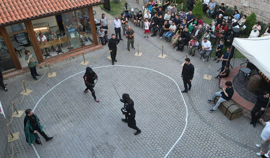 Türk kılıçları Zindankapı'da çarpıştı
