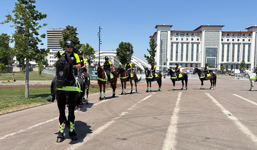 Ankara’da dev zirveye özel önlemler; 6 bin kollu kuvveti ve atlı polisler görevde…