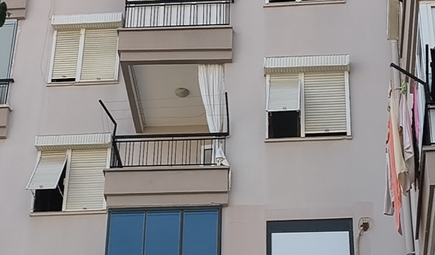 Yaşlı anne ve kızı aynı evde ölü bulundu