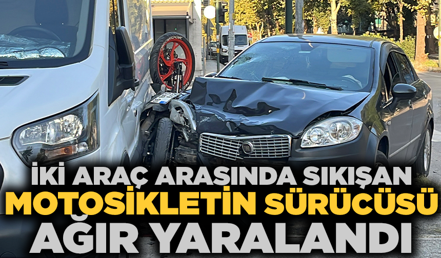 Otomobille çarpışan motosiklet iki araç arasında sıkıştı: 1 yaralı