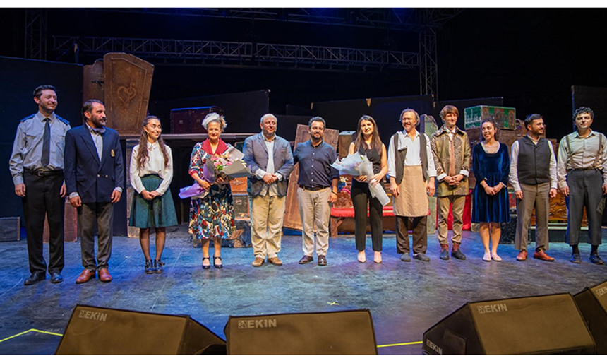 Açıkhava’da ‘cimri’ye alkış yağmuru