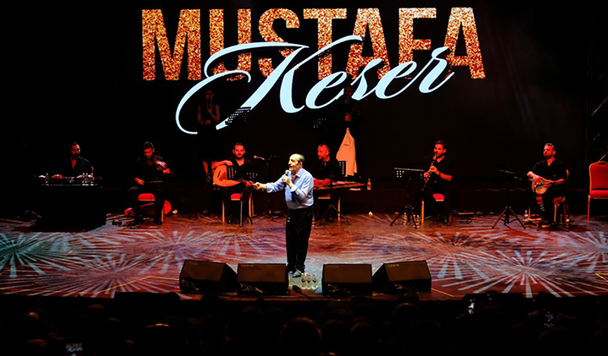 Mustafa Keser'den müzik ve kahkaha dolu gece