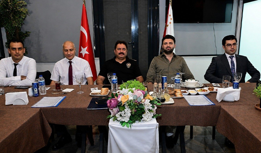 Bursaspor yönetimi ve taraftarı, Bursa emniyetiyle buluştu