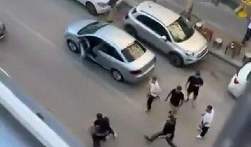 Bursa'da trafik durdu, cadde ringe döndü!