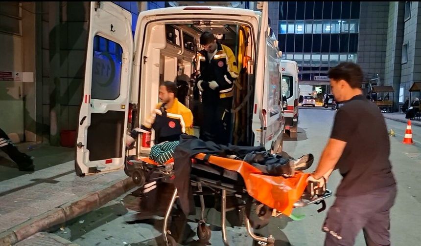 Tişört kavgası kanlı bitti: 1 kişi bıçaklandı