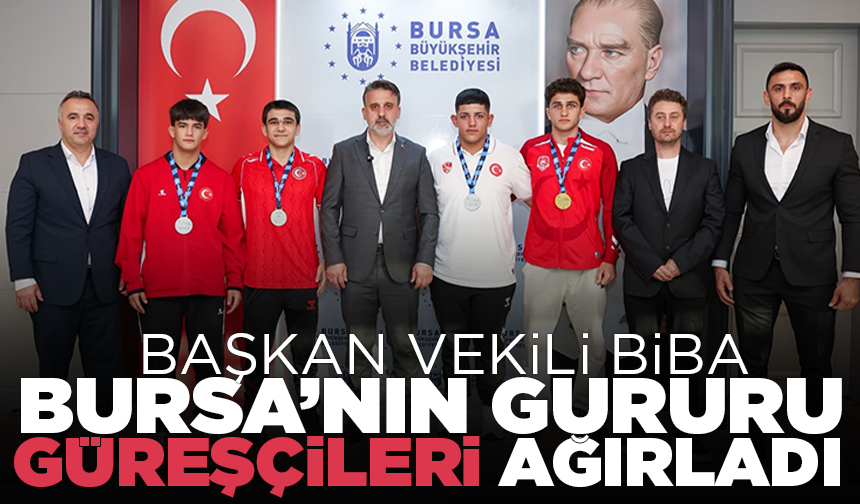 Bursa’nın şampiyon güreşçileri Başkan Vekili Şahin Biba’yı ziyaret etti