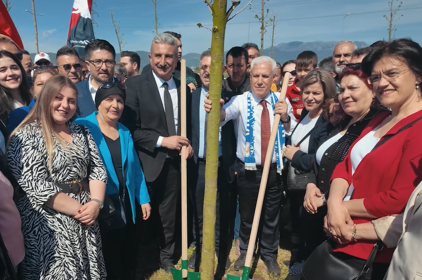 Bursa Büyükşehir Belediye Başkanı Bozbey: "Amacımız yeniden yeşil Bursa'yı oluşturmak"