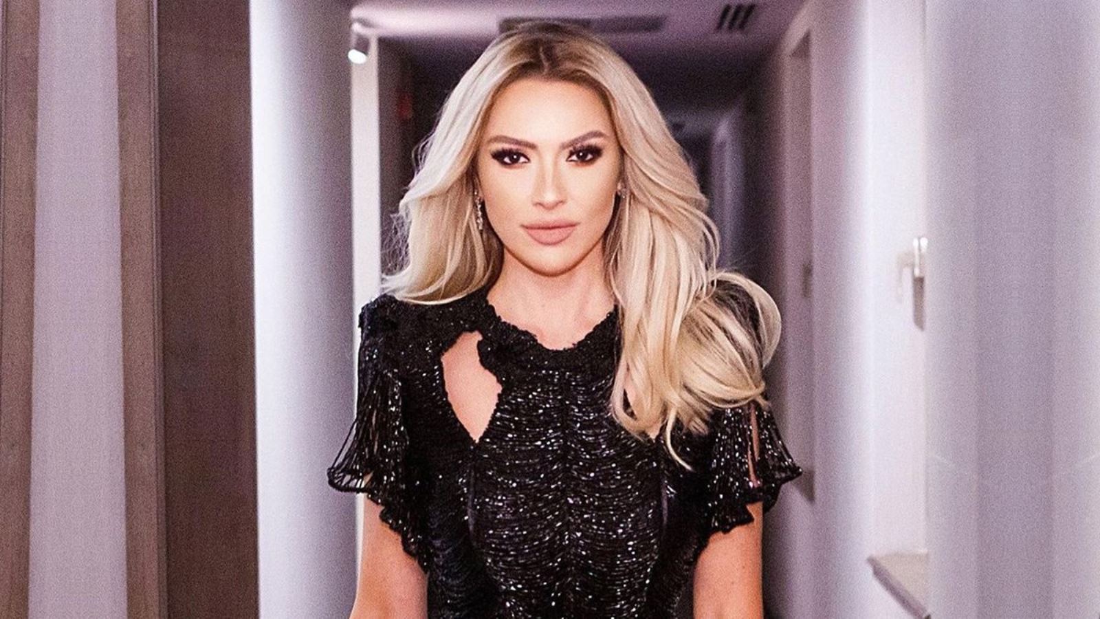 sexy natural girls altın köle
