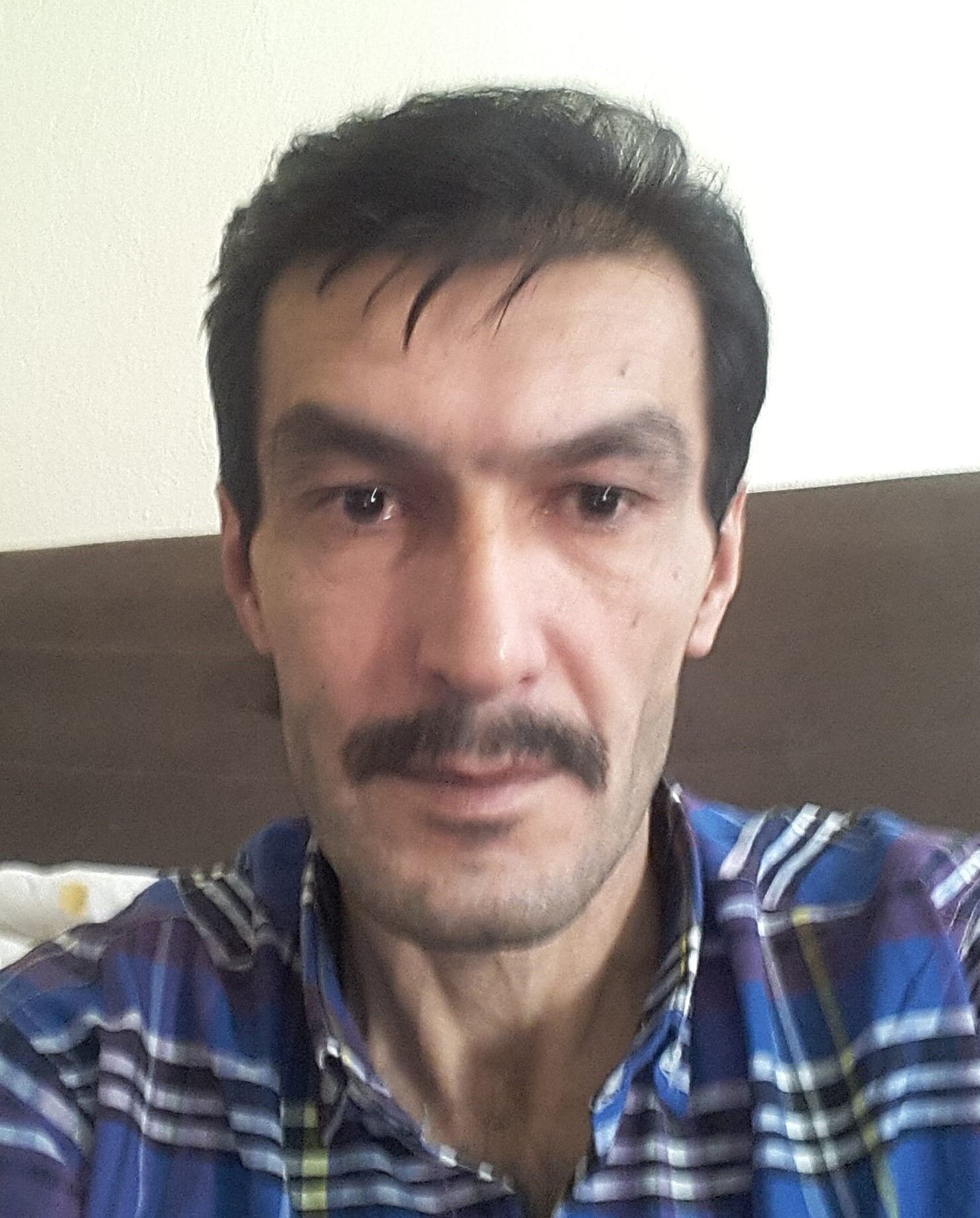 AW926879_04