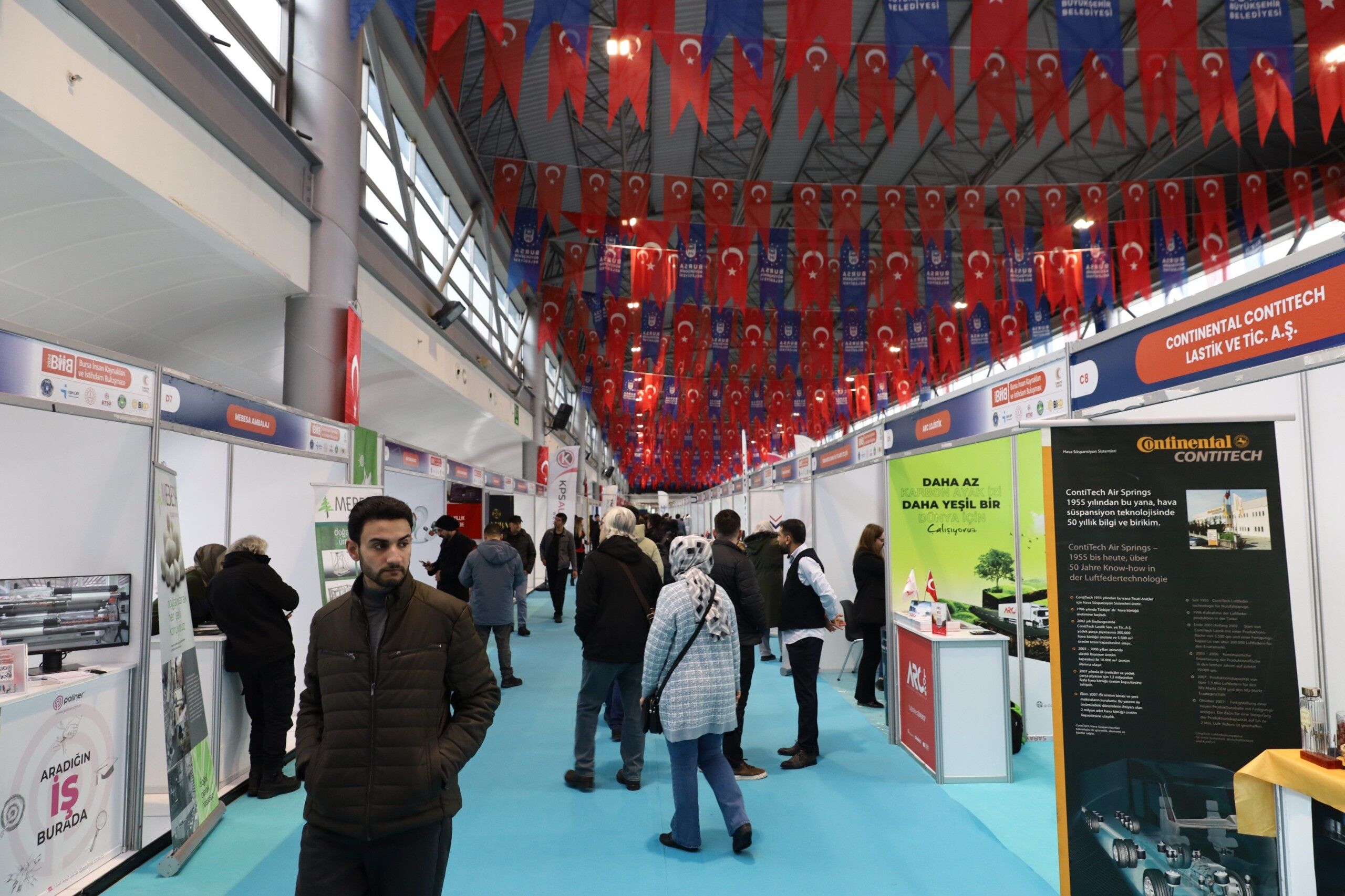 AW143428_02 (1)