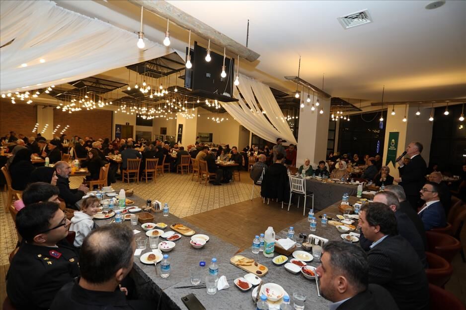 12508-inegol-protokolu-sehit-aileleri-ve-gazilerle-iftarda-bulustu-60a632b5-5976-450b-96f6-81d20e4d728f