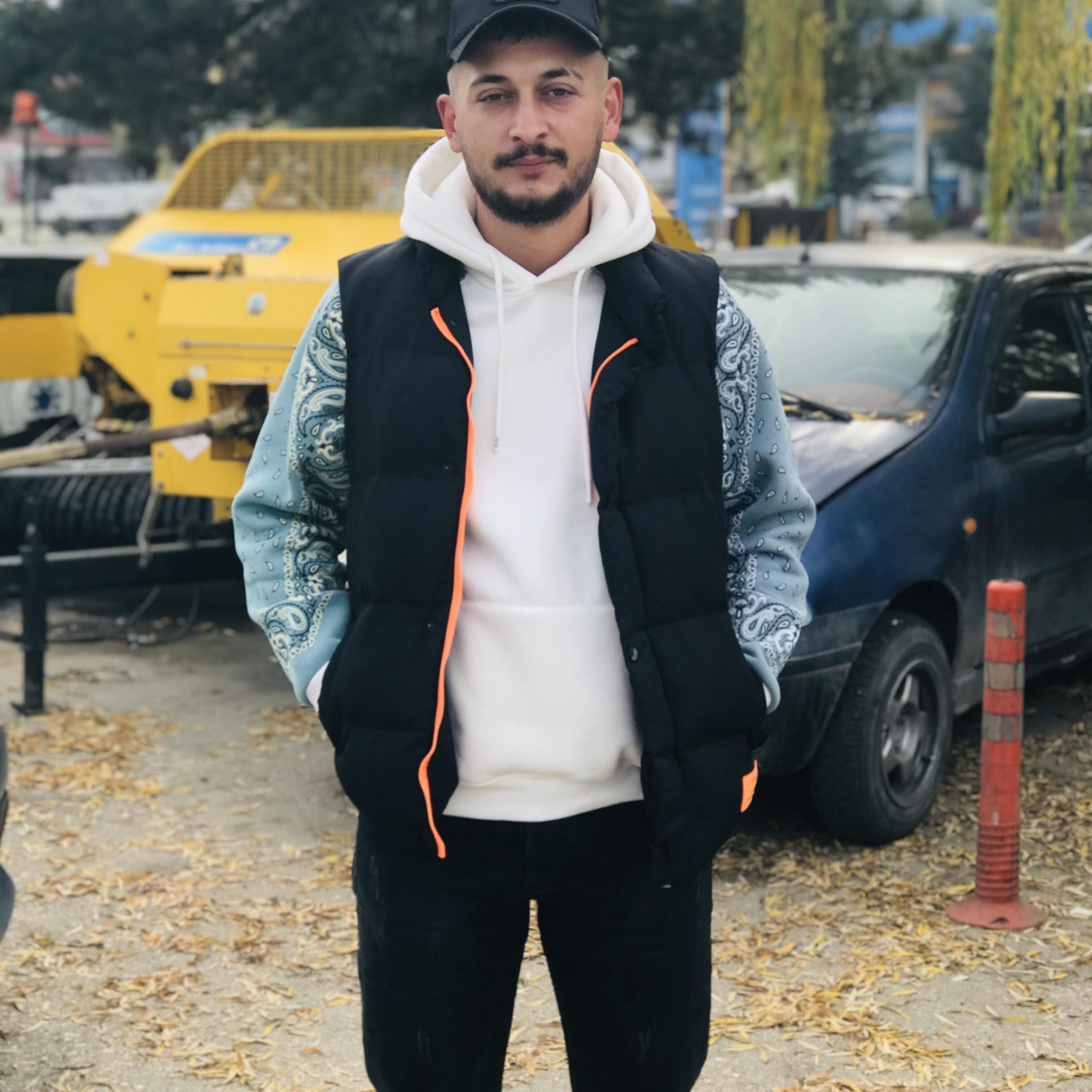 AW217873_04