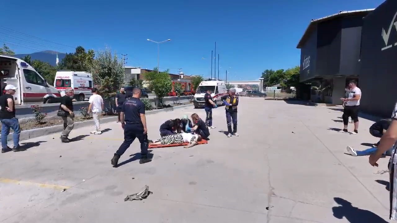 AW229271_06