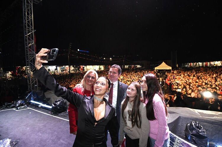 Konser (13)