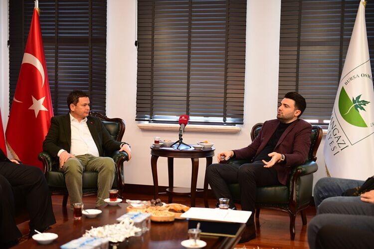 Osmangazi Belediye Başkanı Erkan Aydın, Bursaspor Vakfı Mütevelli Heyeti’ne Katıldı (5)