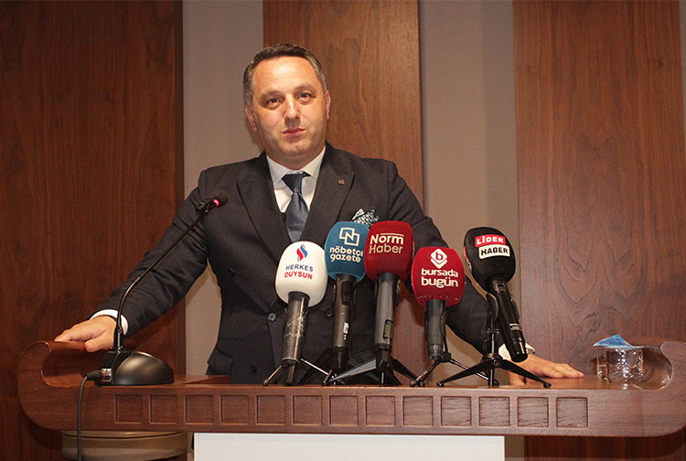 İ M O1