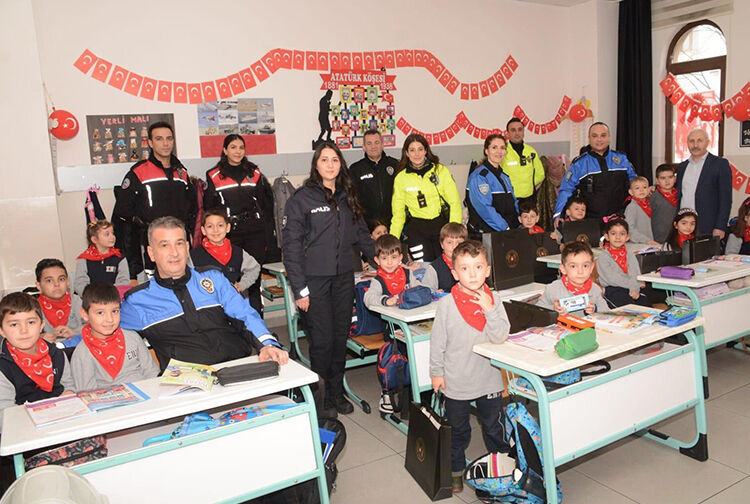 Polis-45