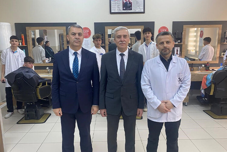 T R A Ş1
