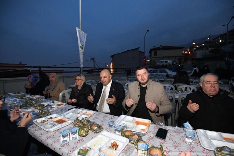 İvazpaşa Mahallesi İftar (2)