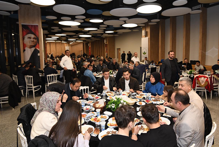 O S M A N G A Z İ3-13