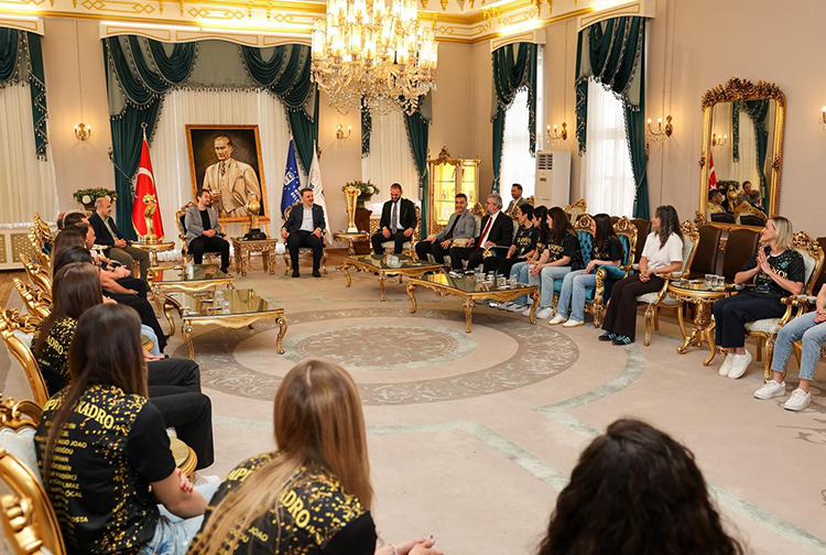 B İ B A4