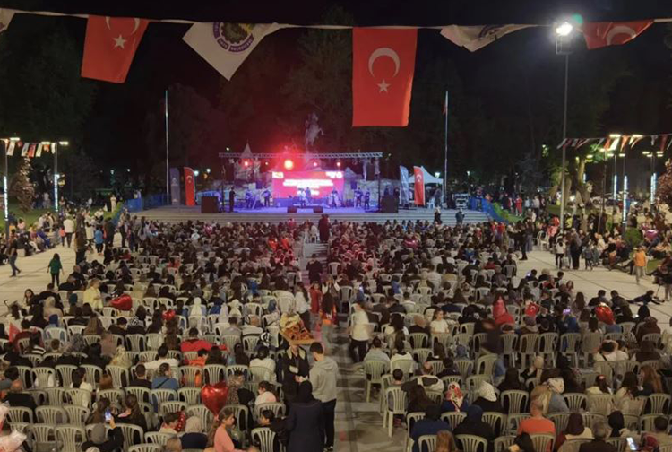 İ N E G Ö L2-29